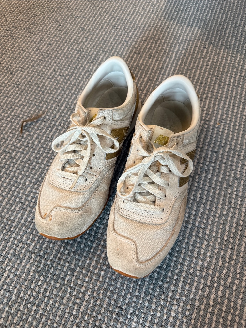 New Balance Women's Beige and Gold Casual Lace-Up Sneakers